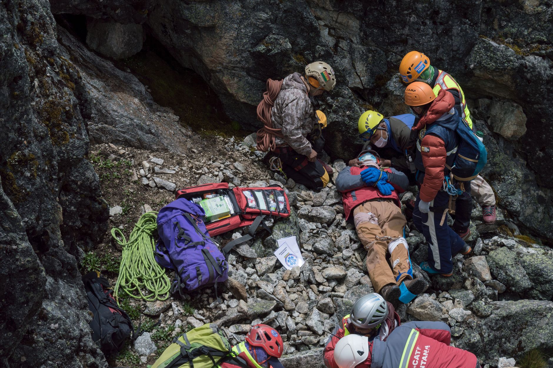 huaraz-security-crisis-huascaran-rescue