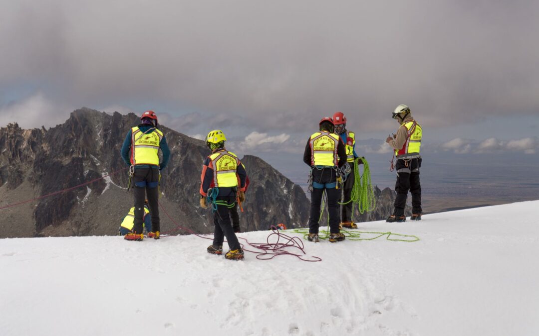 The Growing Danger of Illegal Mountain Guides in Huascarán